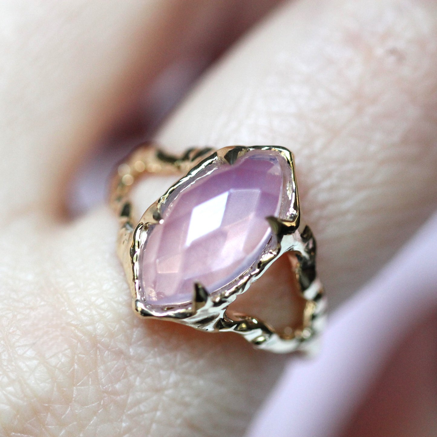 10K Lavender Quartz Split Shank Ring- OOAK