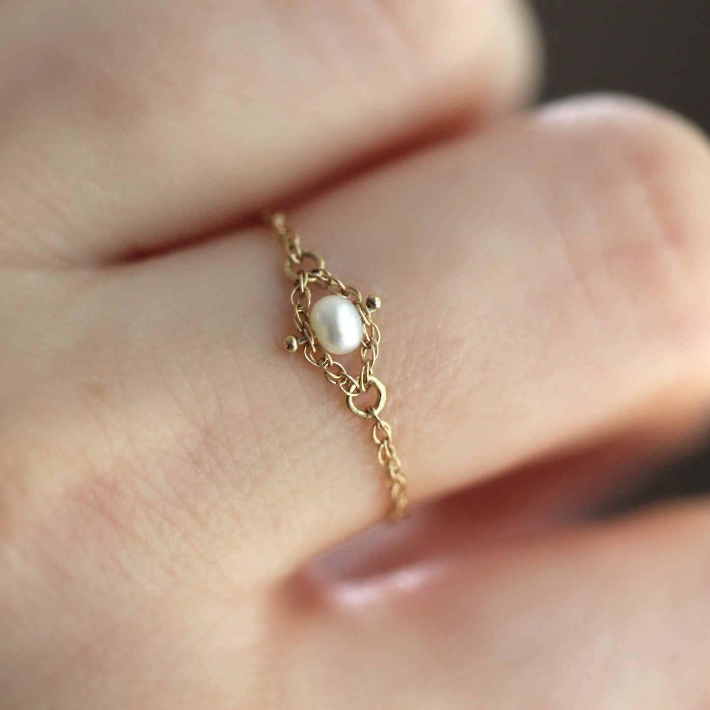 14K Gold Pearl Chain Ring, Solid Gold Chain Ring, Solid Gold Pearl Ring, White Pearl, June Birthstone, Rope Chain Ring, Dainty Chain Ring