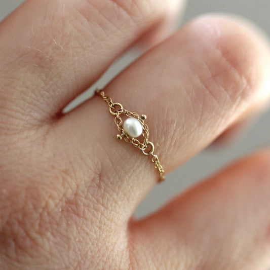 14K Gold Pearl Chain Ring, Solid Gold Chain Ring, Solid Gold Pearl Ring, White Pearl, June Birthstone, Rope Chain Ring, Dainty Chain Ring