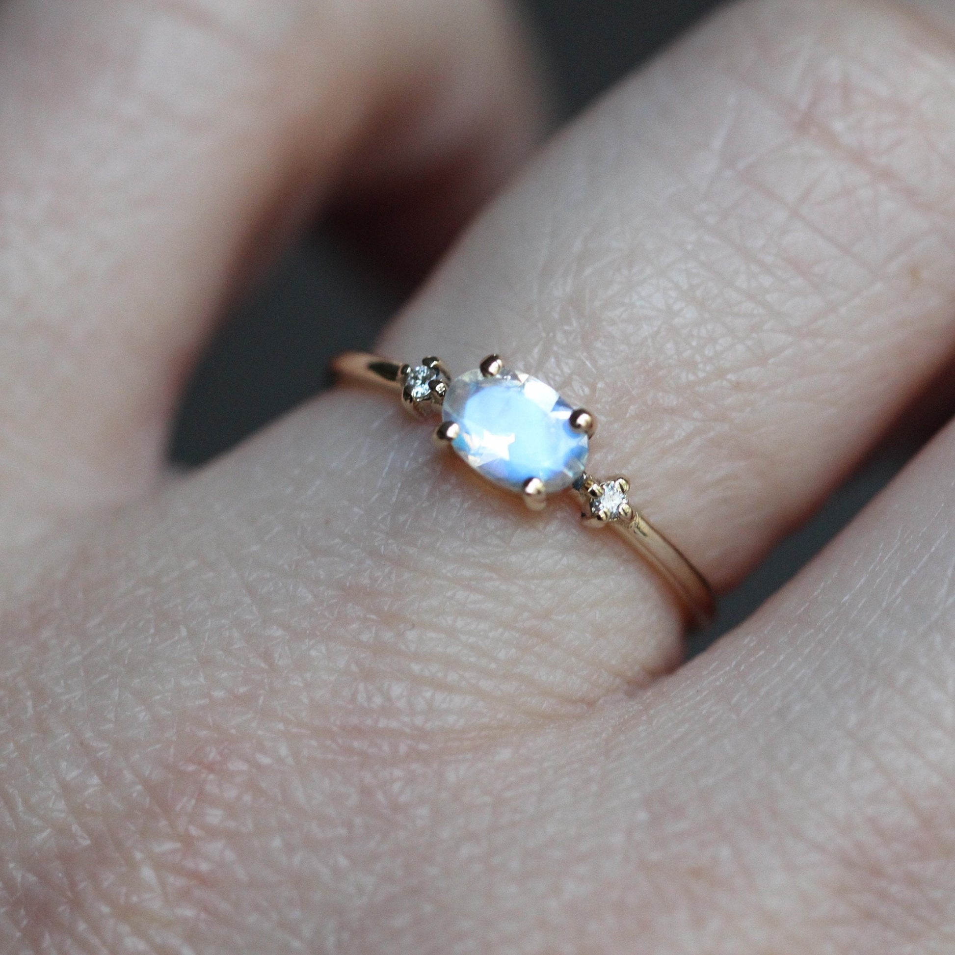 14K Gold Oval Moonstone Diamond Ring, 10K East West Oval, Moonstone Ring, Moonstone Oval Ring, Three Stone ring, Blue Flash Rainbow, Minimal