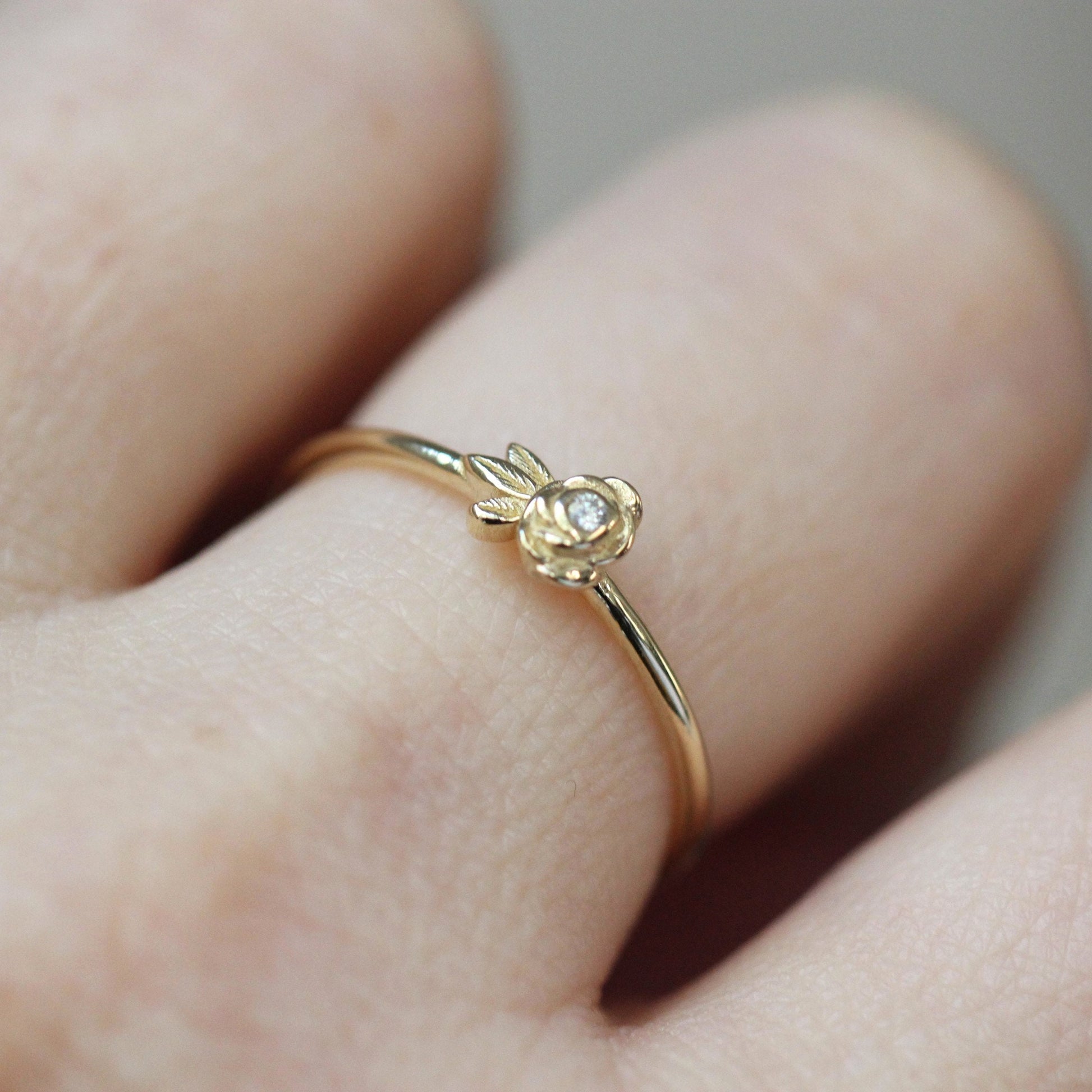 14K Gold Single Rose Ring, Diamond Rose Ring, Single Flower Ring, Stacking Flower Ring, Petite Flower Ring, Gifts for her, Diamond Ring
