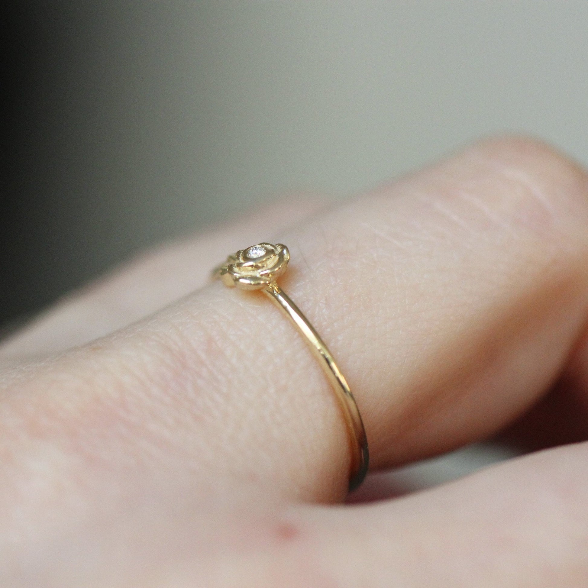 14K Gold Single Rose Ring, Diamond Rose Ring, Single Flower Ring, Stacking Flower Ring, Petite Flower Ring, Gifts for her, Diamond Ring