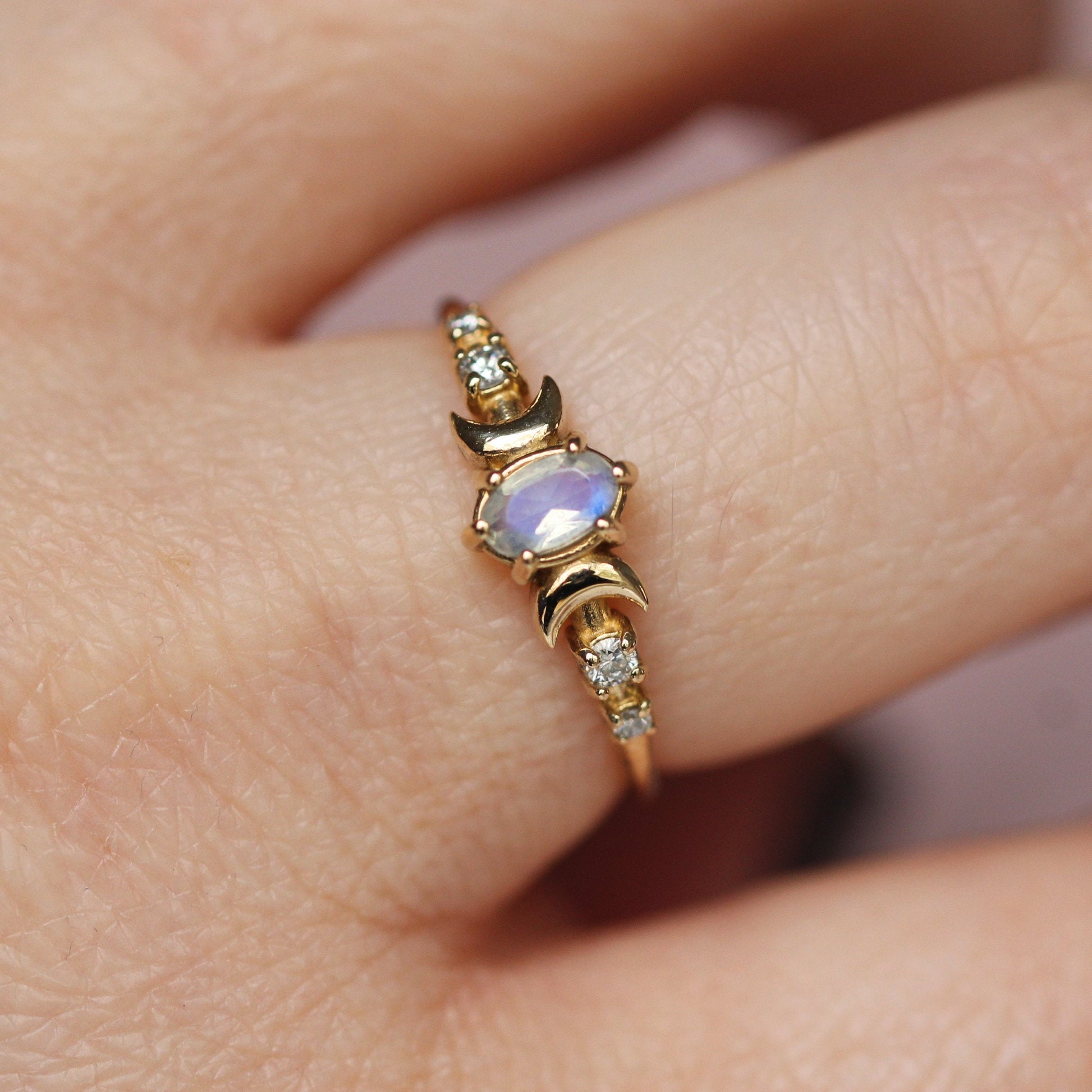 14K Moon Phase Ring, Rainbow Moonstone and Diamond Ring, Double Moon Ring, 10K, Astrology Ring, Blue Stone Ring, Oval Stone, Gemstone