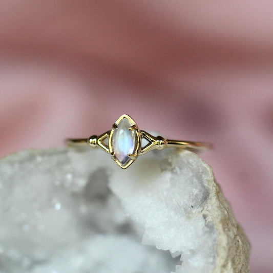 14K Moonstone Split Shank Ring, June Birthstone, Marquise Shape, 10K Gold, Prong Ring, Solitaire Ring, Cabochon Stone, Rainbow Moonstone