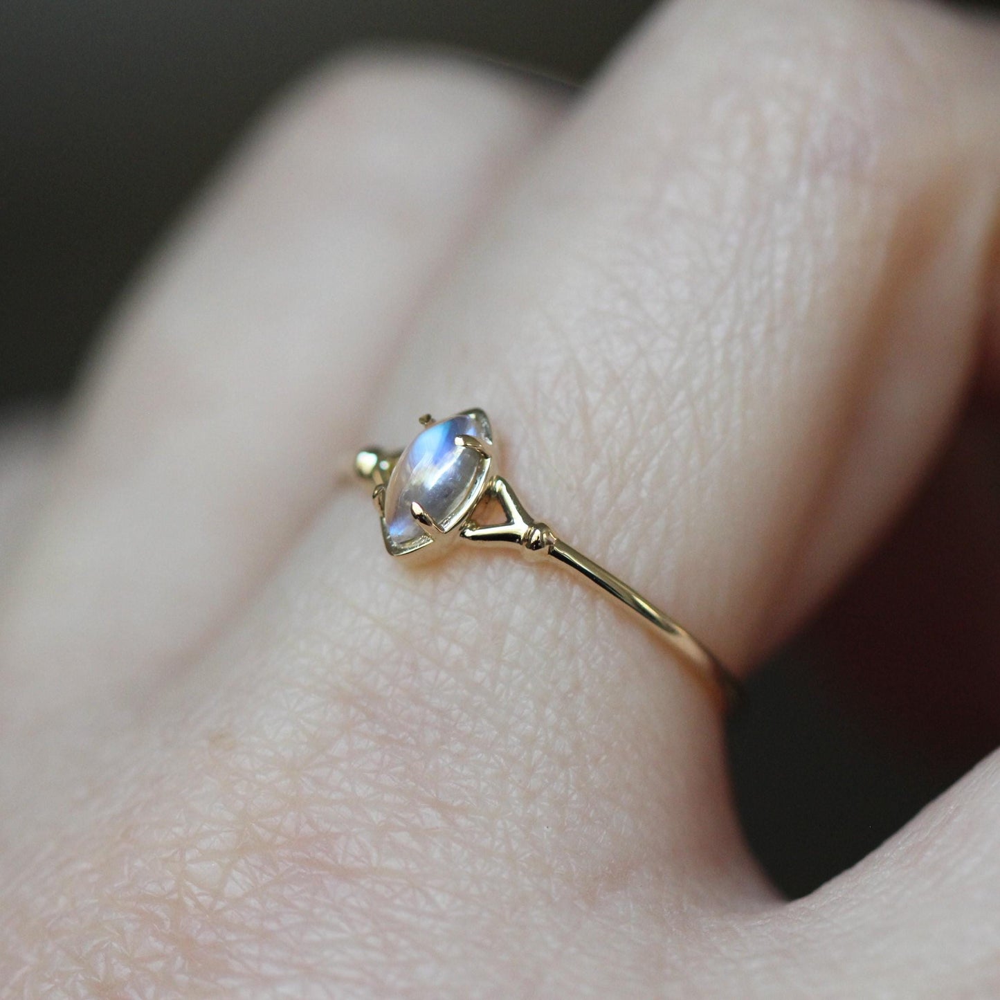 14K Moonstone Split Shank Ring, June Birthstone, Marquise Shape, 10K Gold, Prong Ring, Solitaire Ring, Cabochon Stone, Rainbow Moonstone