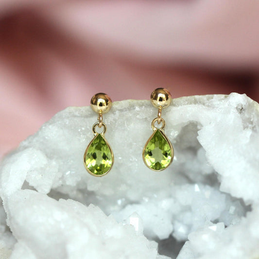 14K Peridot Pear Drop Studs, Tear Shape Peridot, Post Studs, Bezel Peridot, August Birthstone Stud, Green Gemstone, Short Dangle Earrings