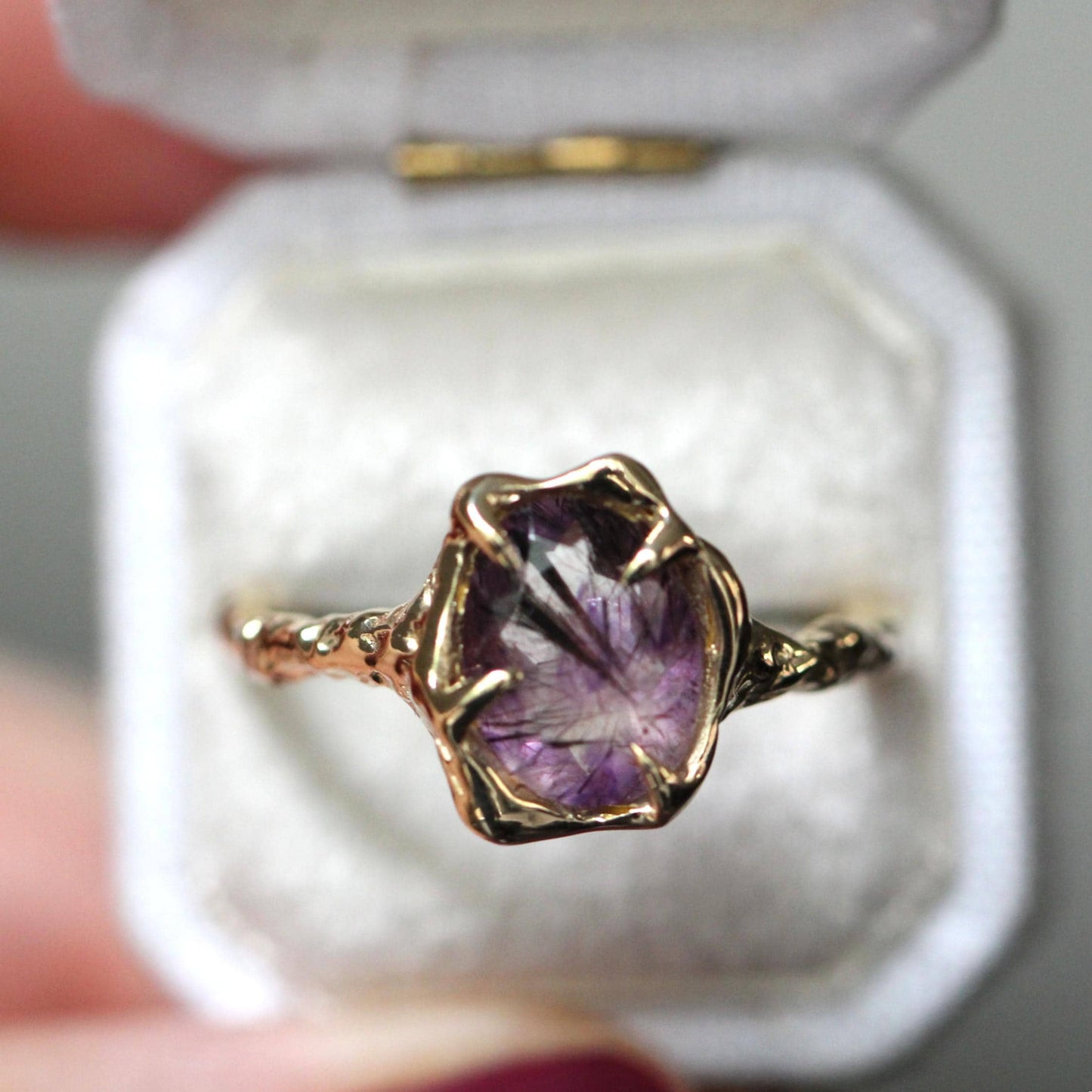 10K OOAK Super Seven Free Form Ring, Molten Ring. Solid Gold, One Of a Kind, Melody Stone, Purple Stone, Organic Textured Ring, Wave Ring