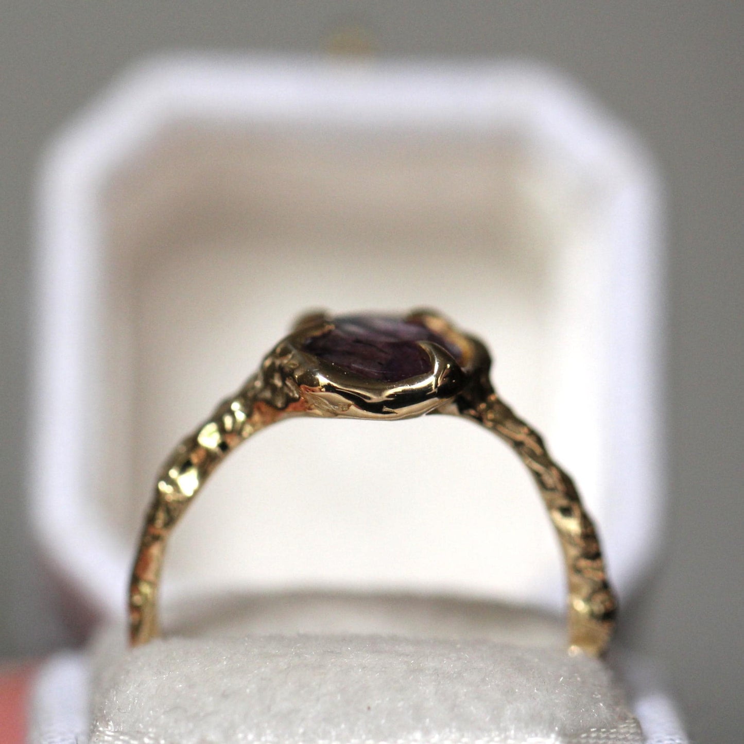 10K OOAK Super Seven Free Form Ring, Molten Ring. Solid Gold, One Of a Kind, Melody Stone, Purple Stone, Organic Textured Ring, Wave Ring